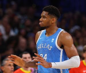 九游体育入口-兄弟篮球！字母三兄弟携手入选希腊男篮欧锦赛18人名单