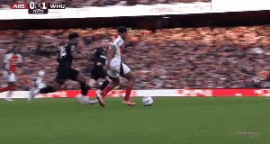 1740241889874064867.gif ars whu 3.gif